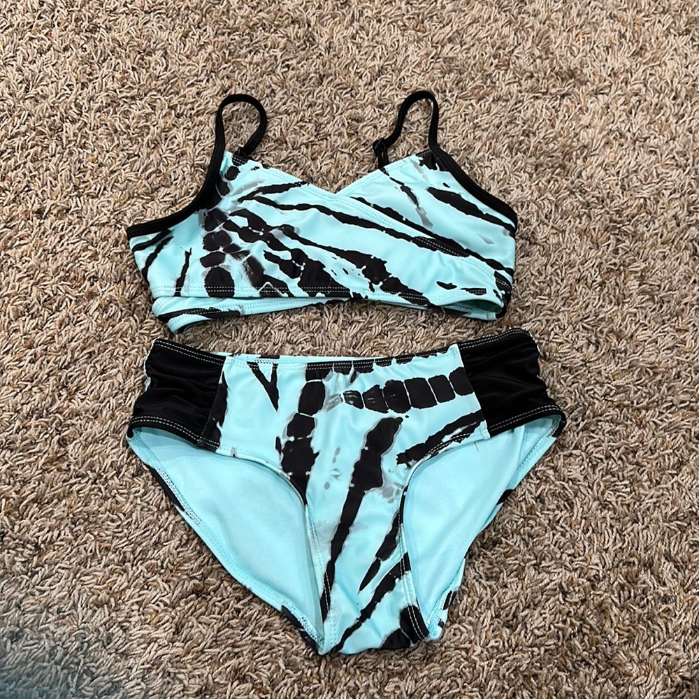 Justice patterned wrap bikini swim set.  Aqua/black.  Size Large 12/14.  EUC.